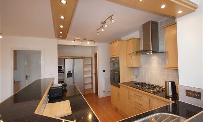 Whitecaps-Kitchen